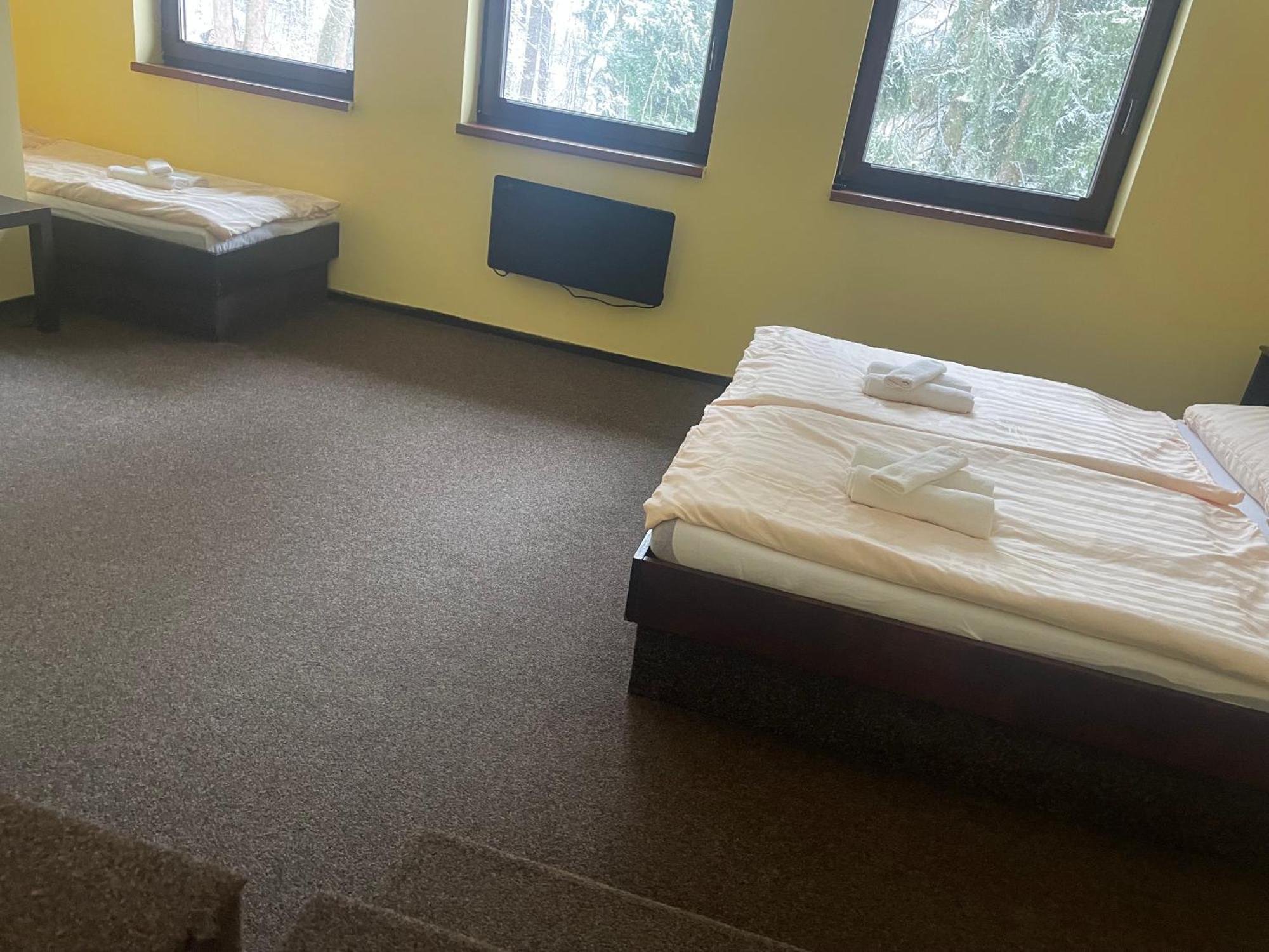 Hotel Lovecky Zamecek Orion Liberec Luaran gambar