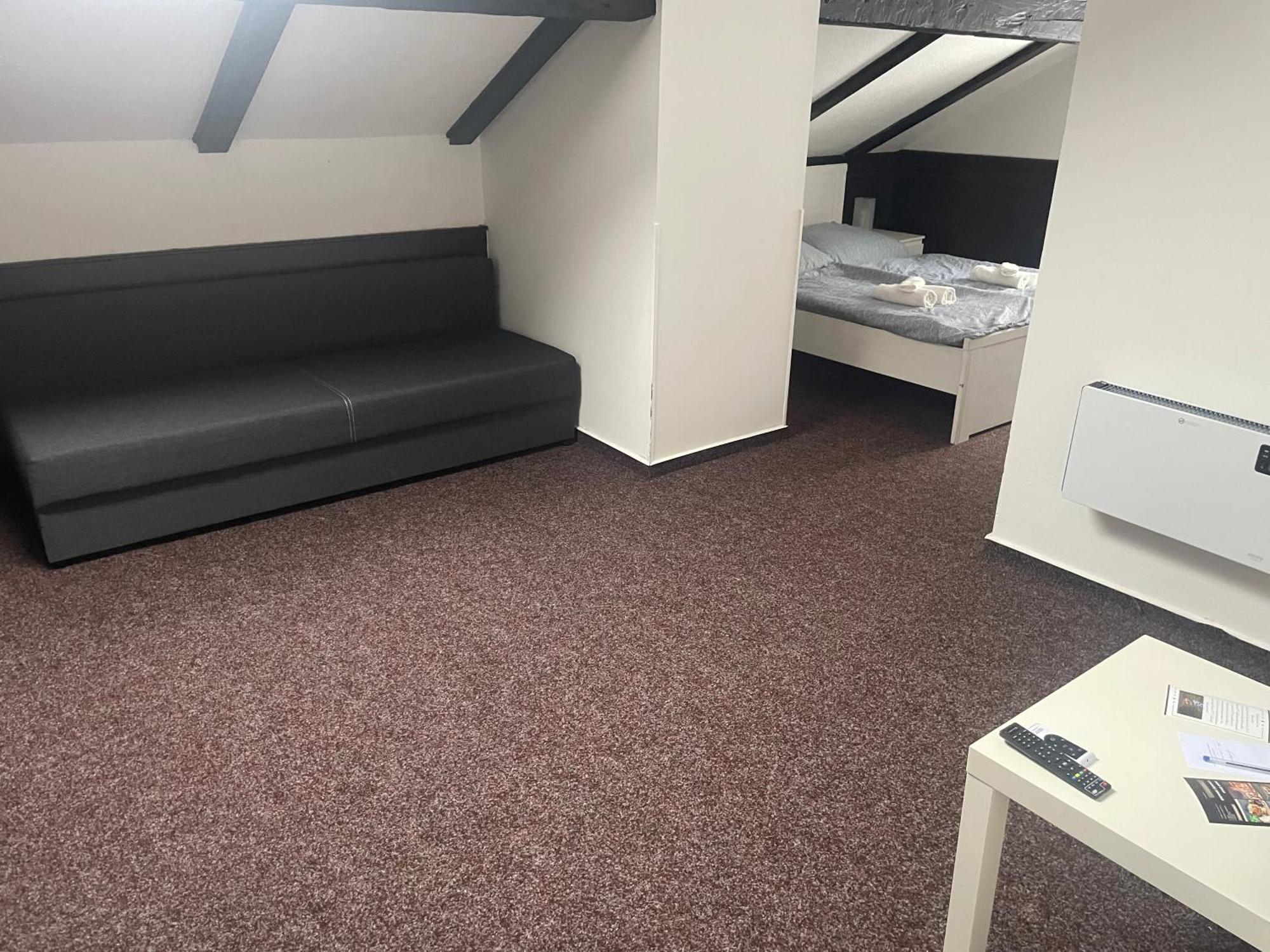 Hotel Lovecky Zamecek Orion Liberec Luaran gambar