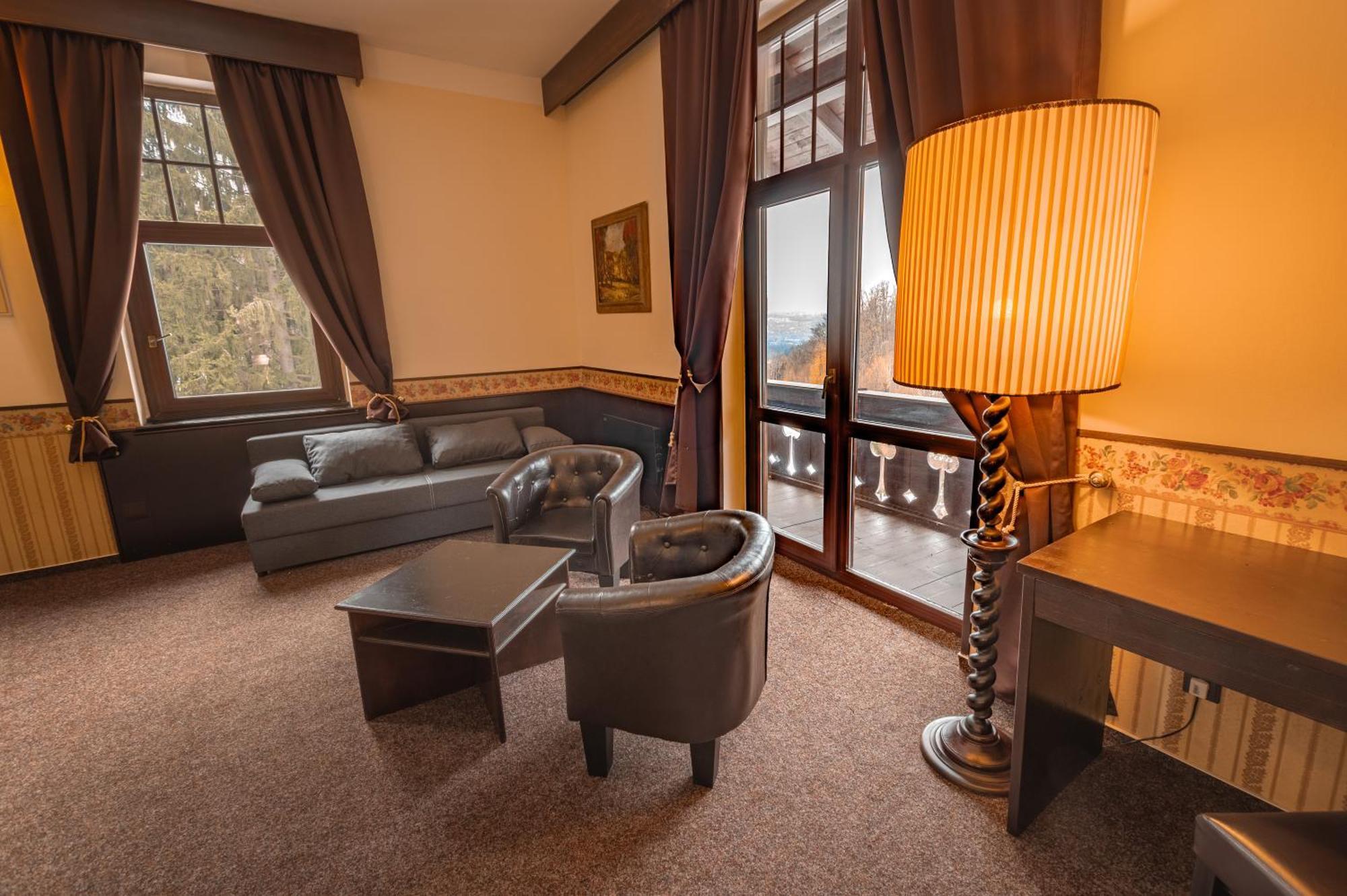 Hotel Lovecky Zamecek Orion Liberec Luaran gambar