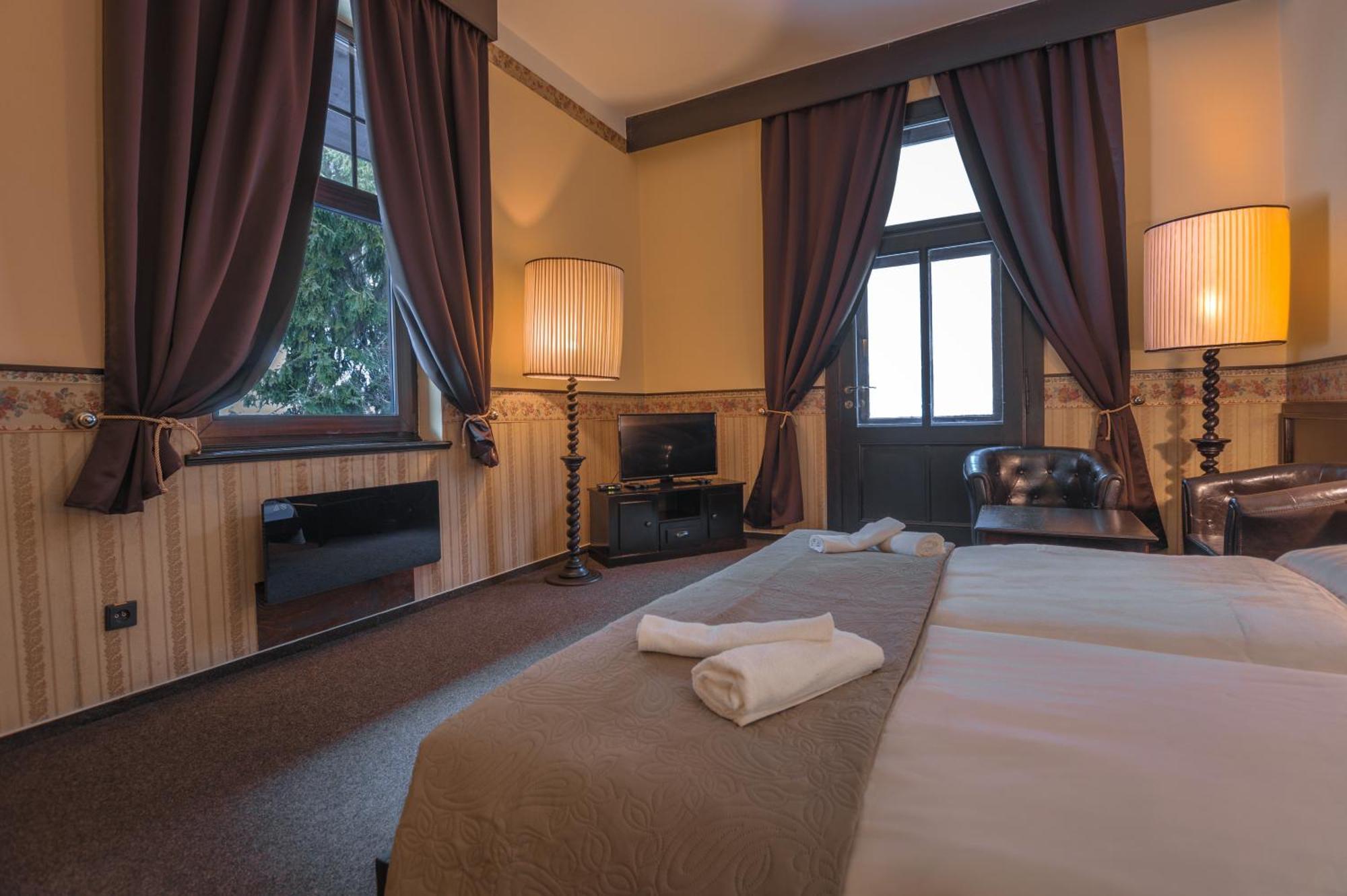 Hotel Lovecky Zamecek Orion Liberec Luaran gambar